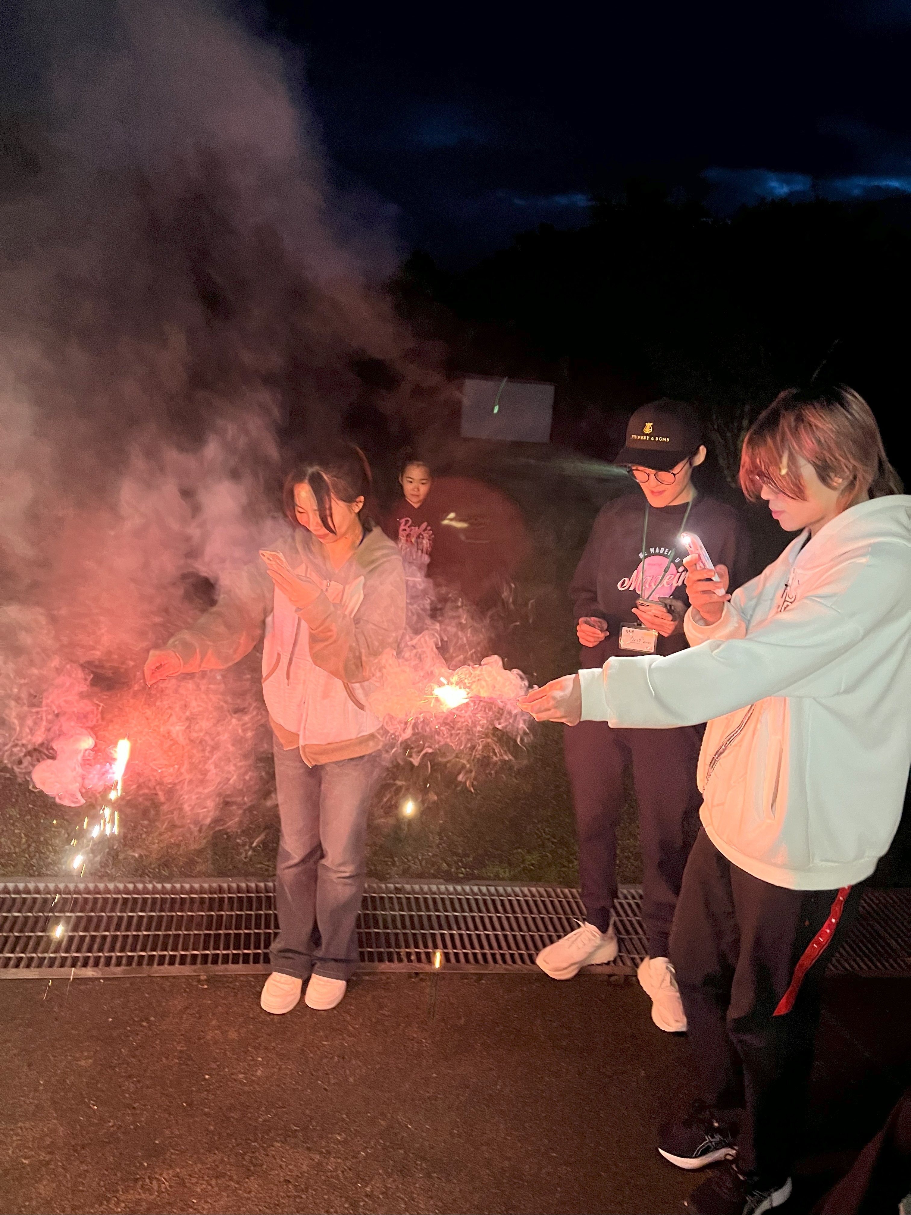 夜は花火を楽しみました!