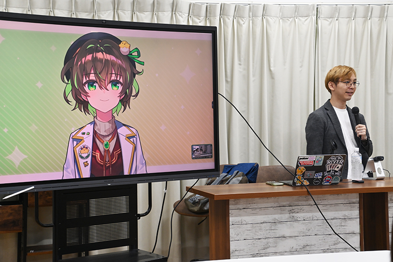人気VLiverのことりゆういさんと(株)niico代表取締役社長の久保悠貴さんをお迎えした「VLiverのお仕事講座」を開催!