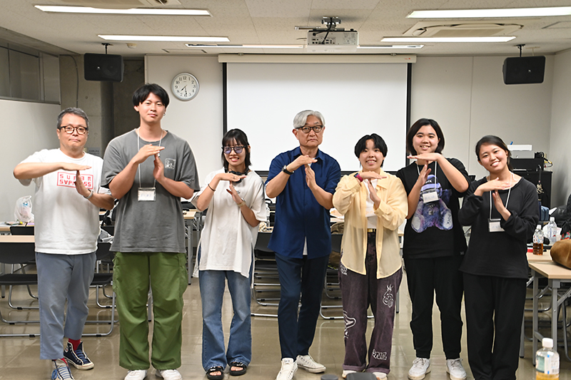 東放学園メンバーで集合写真!