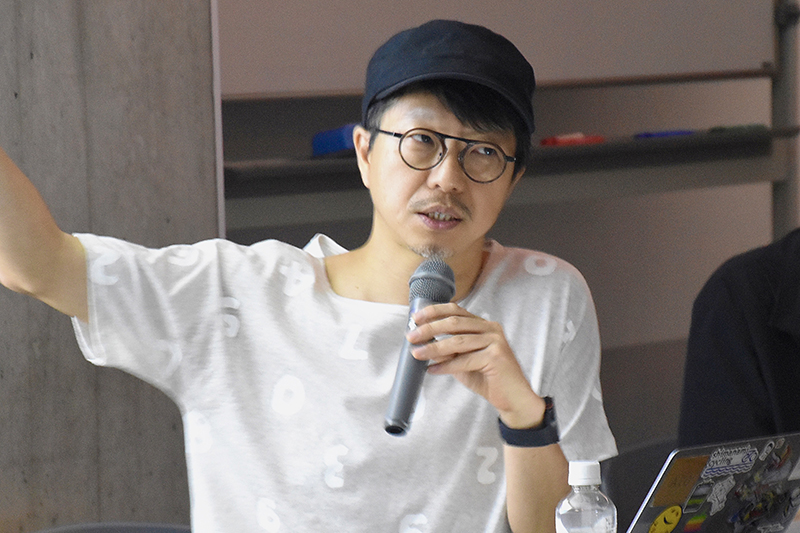 プロアーティストの楽曲を題材にしたリリックビデオの講評会を実施!