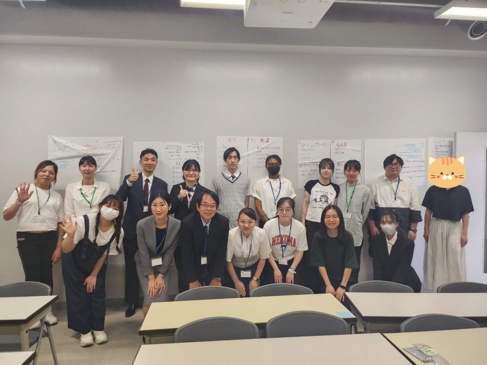 講師の先生と参加者のみなさんで集合写真!