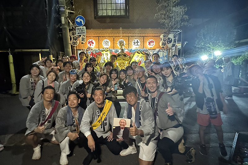 運営スタッフのみなさんと記念写真！おつかれさまでした！