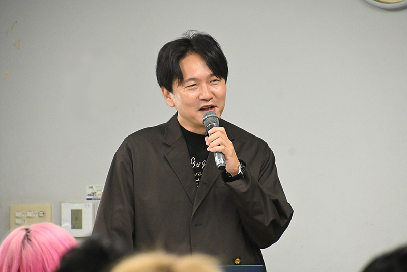 第1回「TBSグループゼミ」に『ライオンの隠れ家』『クジャクのダンス、誰が見た?』『19番目のカルテ』(TBS系)監督の青山貴洋さんが来校!