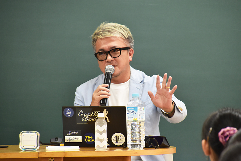 賢プロダクション 代表取締役社長の内海賢太郎さんが来校!