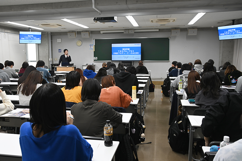 映画『平場の月』『正体』のプロデューサー・水木雄太さんが来校！