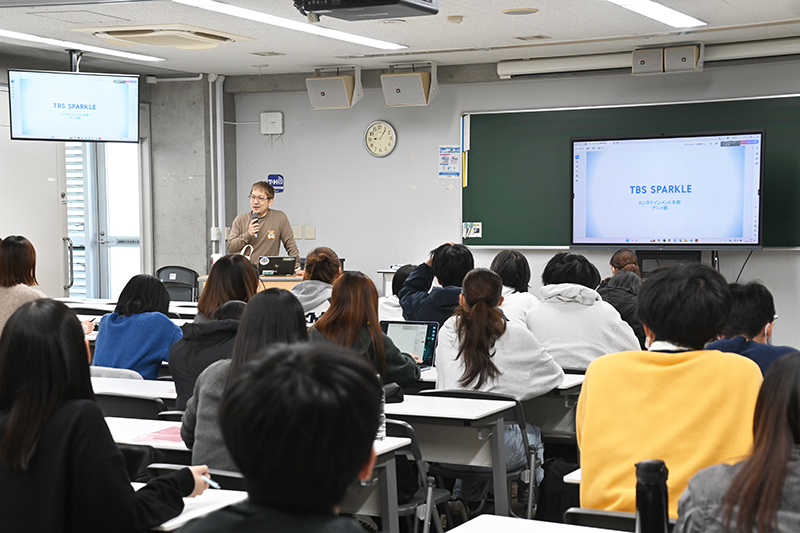 アニメ『悪食令嬢と狂血公爵』『五等分の花嫁』プロデューサー・田中潤一朗さんが来校!