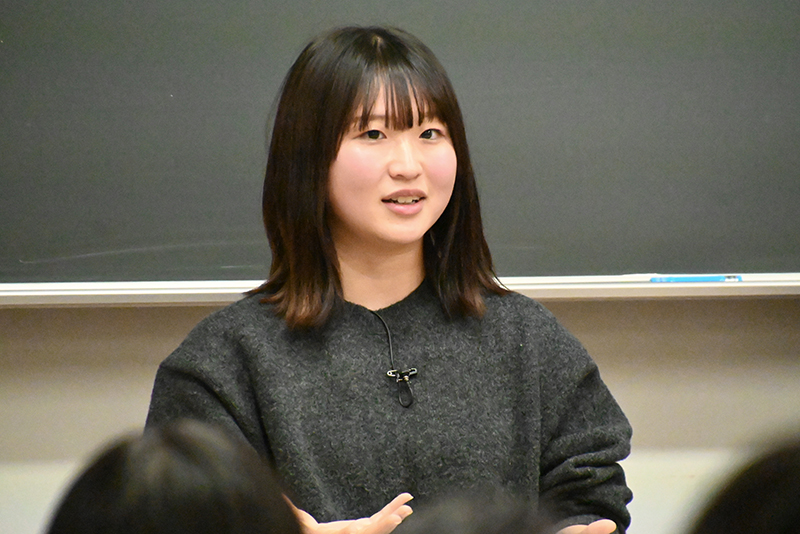 (株)ブルでドラマ音声スタッフを担当している田中梨瑚さん