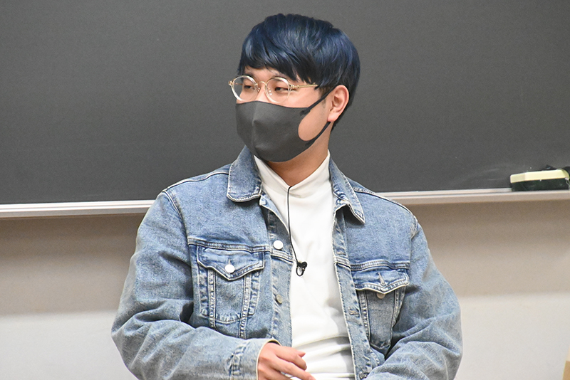 （株）REVELでMAミキサーとして、テレビ番組などの音声編集を担当している石山直岳さん