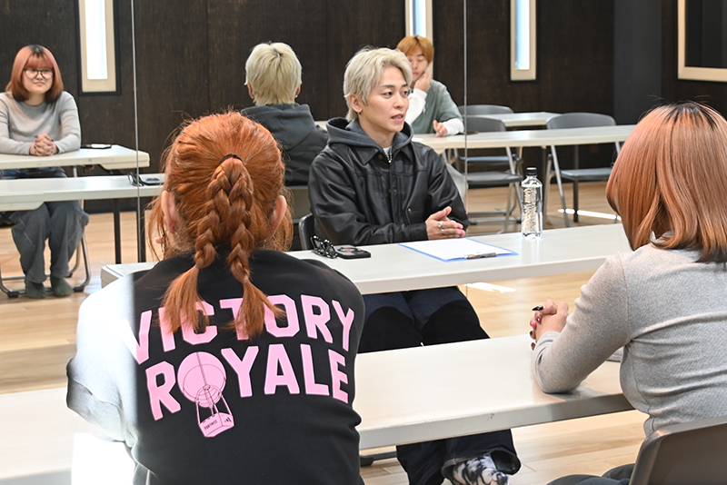 ダンスグループ・RADIO FISHのShow-heyさんが来校!