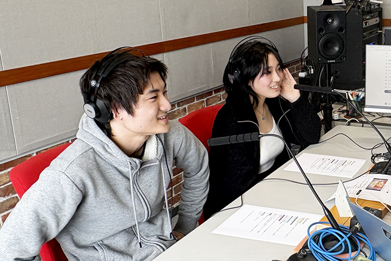 パーソナリティーのヨコオケイタさんと、楽しいトークを繰り広げました!