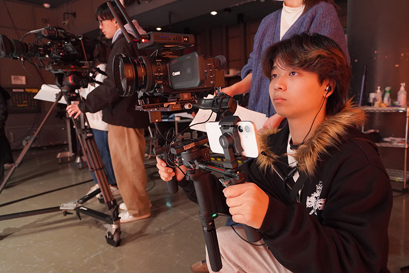 シンガーソングライター・鎌田琥珀さん出演！オリジナル番組『Music Park』を収録しました