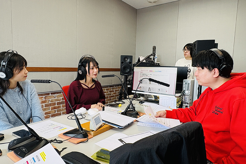 パーソナリティーのヨコオケイタさんと、楽しいトークを繰り広げました!