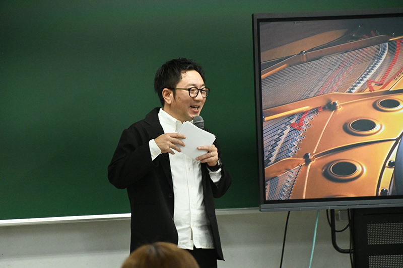 <p>学生が提出した質問の一つひとつにも丁寧にお答えいただきました</p>