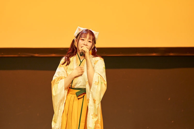 <p>dreaming catsミニライブを開催！</p>
