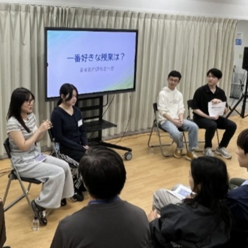 「留学生と話そう！中国語在校生座談会」が開催されました！