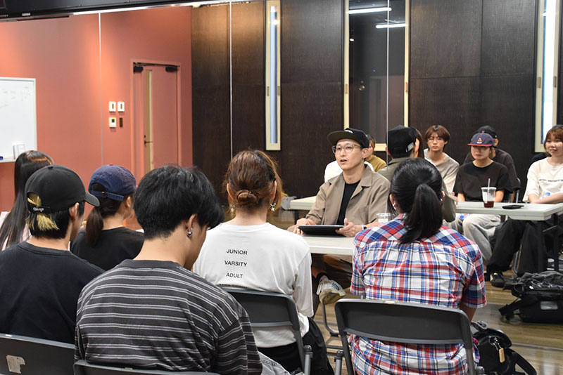 嵐『GUTS!』や舞台『鬼滅の刃』などの振付師・TSUTOさんによる特別授業を実施!