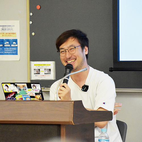ラジオ・コンテンツプロデューサーの石井玄さんが音声メディア科「業界特別講座」に来校！