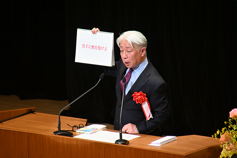 <p>エグゼクティブプロデューサーとして『キングオブコント』などのTBSの人気番組を担当された（株）TBSアクト代表取締役社長 安田淳さんより祝辞をいただきました</p>