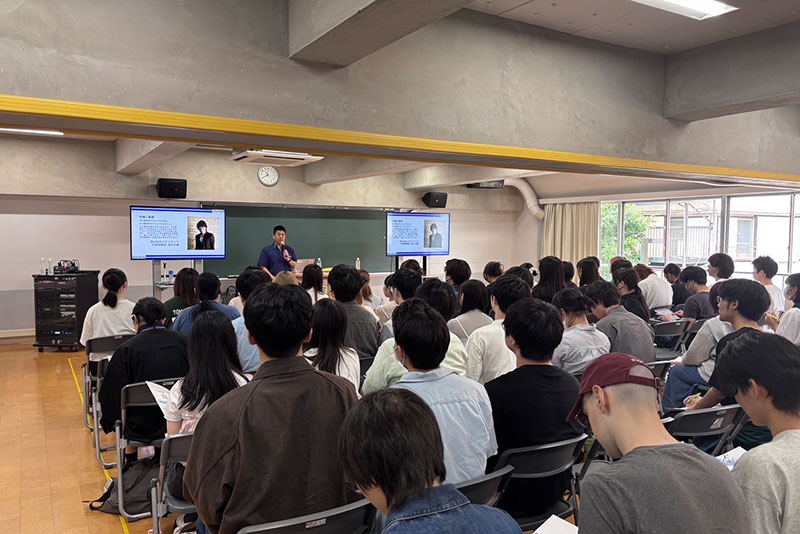 <p>事務所が求めている人物像や養成所のレッスン内容についてお話しいただきました</p>