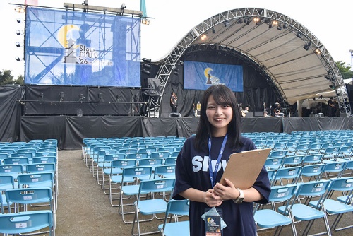 『Slow LIVE ’26 in 池上本門寺』で声優科の学生が影アナウンスを担当！