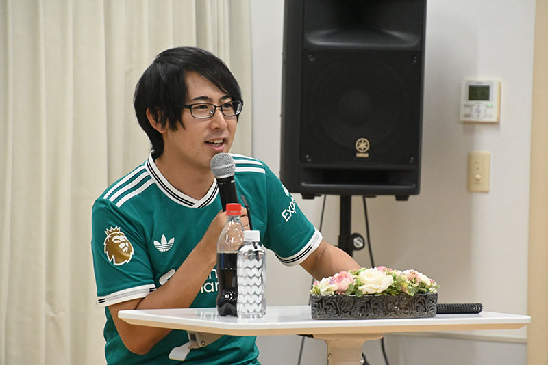 <p>『ヒプノシスマイク -Division Rap Battle-』飴村乱数役、『アイドリッシュセブン』二階堂大和役、『戦闘員、派遣します！』戦闘員6号役などで活躍中の白井悠介さんが来校！</p>