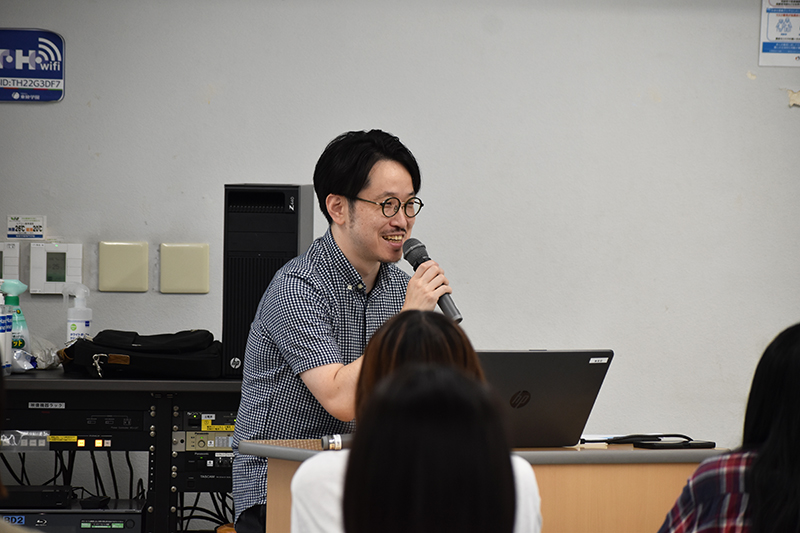 <p>学生の質問にも丁寧にお答えいただきました</p>